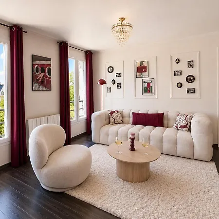 Le Reflet Du Chateau - Proche Gare & L'isle-adam Апартаменты *